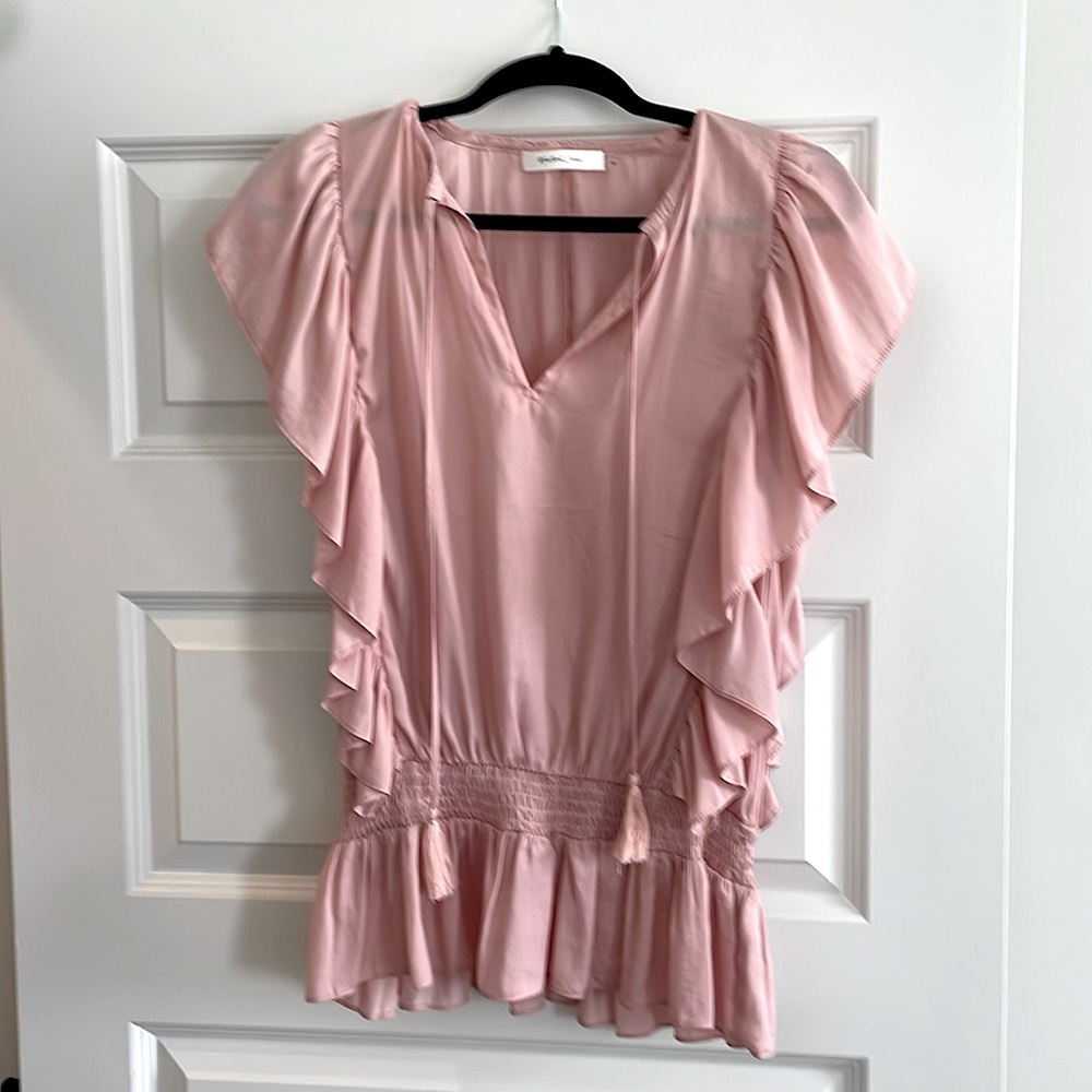 Boutique Mustard Seed Pale Pink Ruffle Top Size Medium